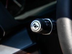 2016款 1.5T 两驱尊享版