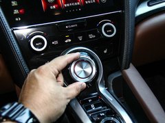 2016款 1.5T 两驱尊享版