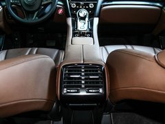 2016款 1.5T 两驱尊享版