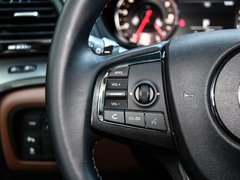 2016款 1.5T 两驱尊享版