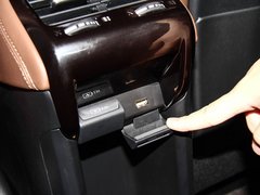 2016款 1.5T 两驱尊享版