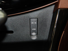 2016款 1.6L CVT尊享型
