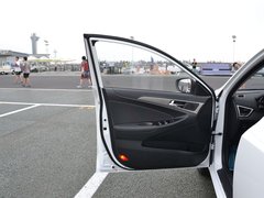 2016款 1.6L 自动领尚型