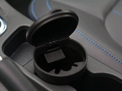 2016款 1.6L e致享版