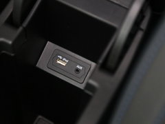 2016款 1.6L e致享版