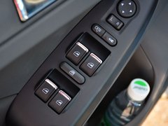 2016款 1.6L e致享版