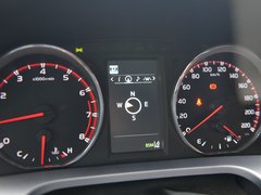 2016款 荣放 2.5L 自动四驱尊贵版