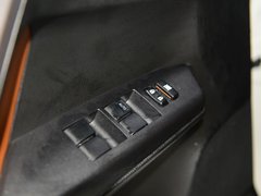 2016款 荣放 2.5L 自动四驱尊贵版