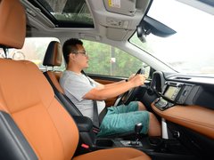 2016款 荣放 2.5L 自动四驱尊贵版