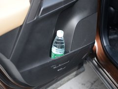 2016款 荣放 2.5L 自动四驱尊贵版