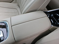 2017款 750Li xDrive个性化定制版 五座