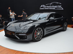 2017款 Panamera Turbo 4.0T