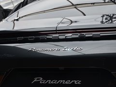 2017款 Panamera Turbo 4.0T
