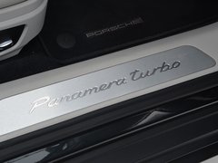 2017款 Panamera Turbo 4.0T