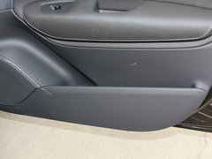 2016款 升级版 2.0T T6 智尊版