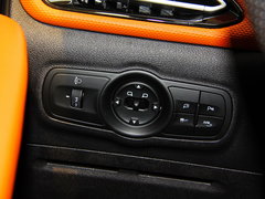 2016款 1.5T 自动耀领版