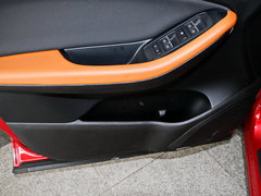 2016款 2.0L CVT耀臻版