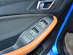 2016款 2.0L CVT耀臻版