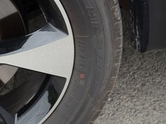 2016款 1.5T 手动耀臻版