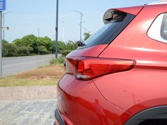 2016款 1.5T 手动耀臻版