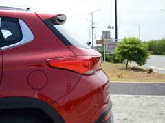 2016款 1.5T 手动耀臻版