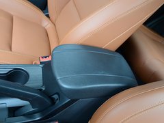 2016款 1.5T 手动耀臻版