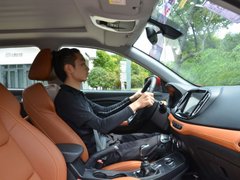 2016款 1.5T 手动耀臻版