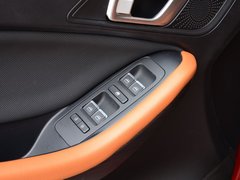 2016款 1.5T 手动耀臻版
