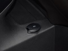 2016款 1.5T 手动耀臻版