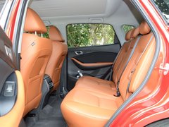 2016款 1.5T 手动耀臻版