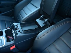 2017款 EcoBoost 245四驅(qū)運動型
