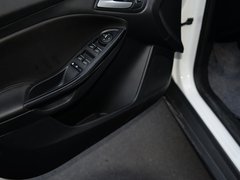 2017款 两厢 EcoBoost 125 自动超能风尚型智行版