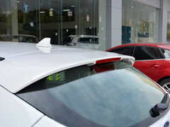2017款 两厢 1.6L 自动风尚型智行版