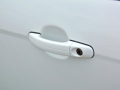 2017款 两厢 1.6L 自动风尚型智行版