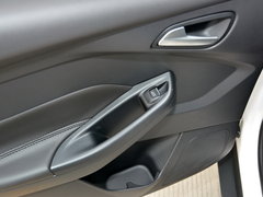 2017款 两厢 1.6L 自动风尚型智行版