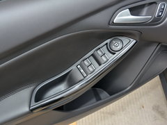 2017款 两厢 1.6L 自动风尚型智行版