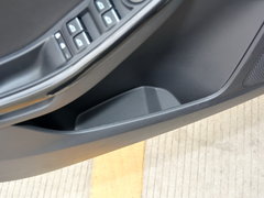 2017款 两厢 1.6L 自动风尚型智行版