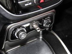 2016款 1.5L 自动豪华版