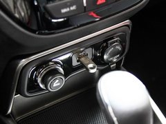 2016款 1.5L 自动豪华版