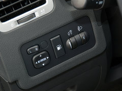 2016款 升级版 1.8T CVT进取型