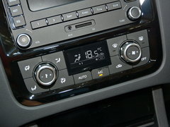 2016款 升级版 1.5T手动领先型
