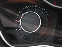 2016款 1.5T CVT尊贵型