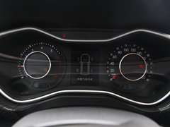 2016款 1.5T CVT尊贵型