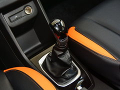 2016款 1.2L 手动豪华型
