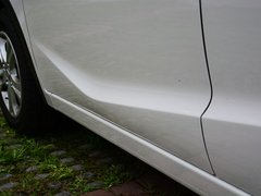 2016款 1.2L 手动豪华型