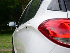 2016款 1.2L 手动豪华型