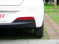2016款 1.2L 手动豪华型