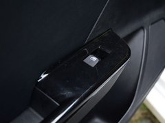 2016款 1.2L 手动豪华型