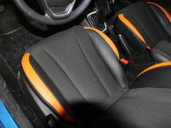 2016款 1.2L 手动豪华型