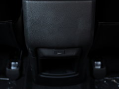 2016款 1.2L 手动时尚版